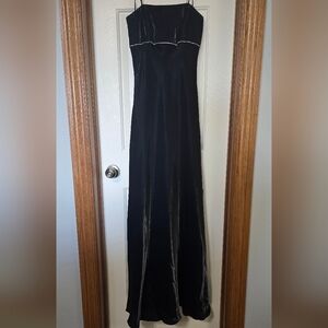 Cache Black Strapless Prom Dress